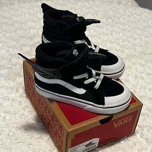 Toddler Vans w/Wings on outer Side